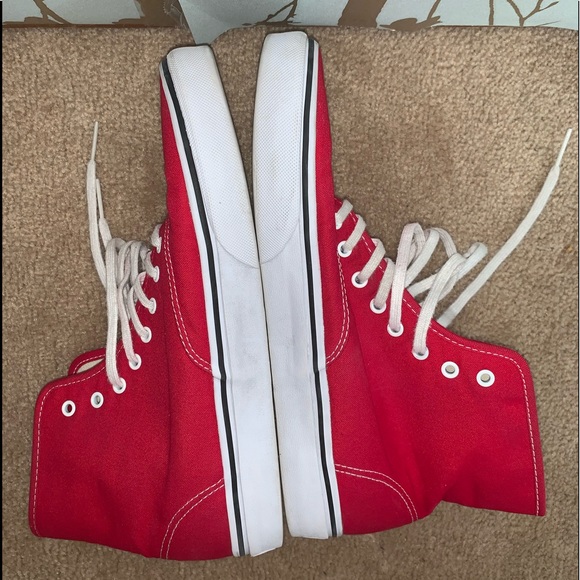 Vans - Picture 4 of 6